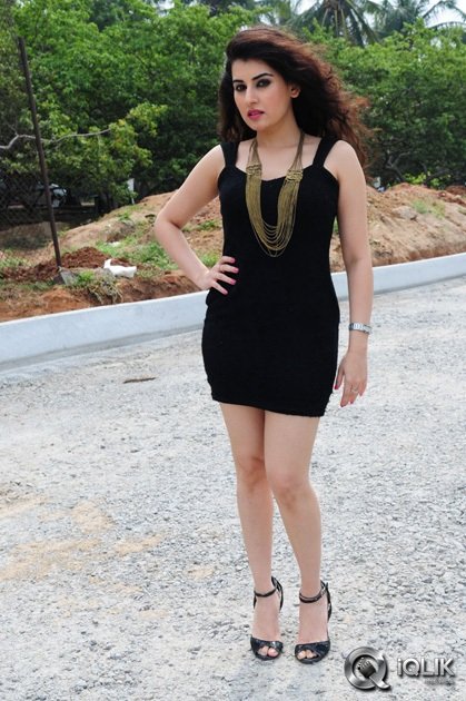 Archana-at-Tharuvatha-Katha-Movie-Press-Meet